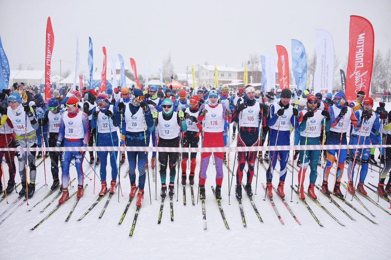 На старт марафона «Лыжня в Лавру» вышло более 2 тысяч человек