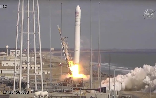 США запустили ракету Antares с грузом для МКС