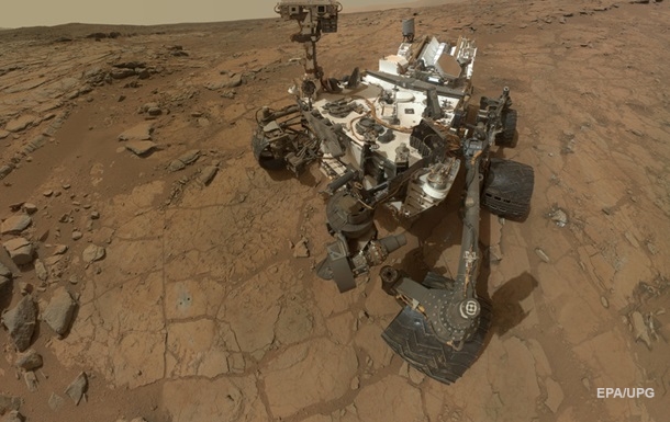 Ровер запечатлел пылевого дьявола на Марсе