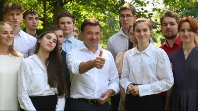 Андрей Воробьев поздравил выпускников школ Подмосковья с окончанием учебы