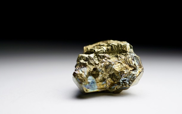 Ученые обнаружили вид настоящего золота в “золоте дураков”