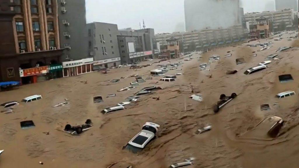 наводнение в китае минимум 33 погибших западные СМИ злорадствуют