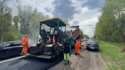 Более 77% дорог от программы ремонта восстановили в Московской области с начала года