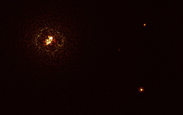 Астрономы обнаружили уникальный суперюпитер