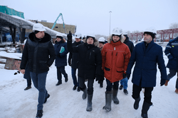 Азат Кадыров проинспектировал ход строительных работ Ледового дворца спорта в Новосибирске 