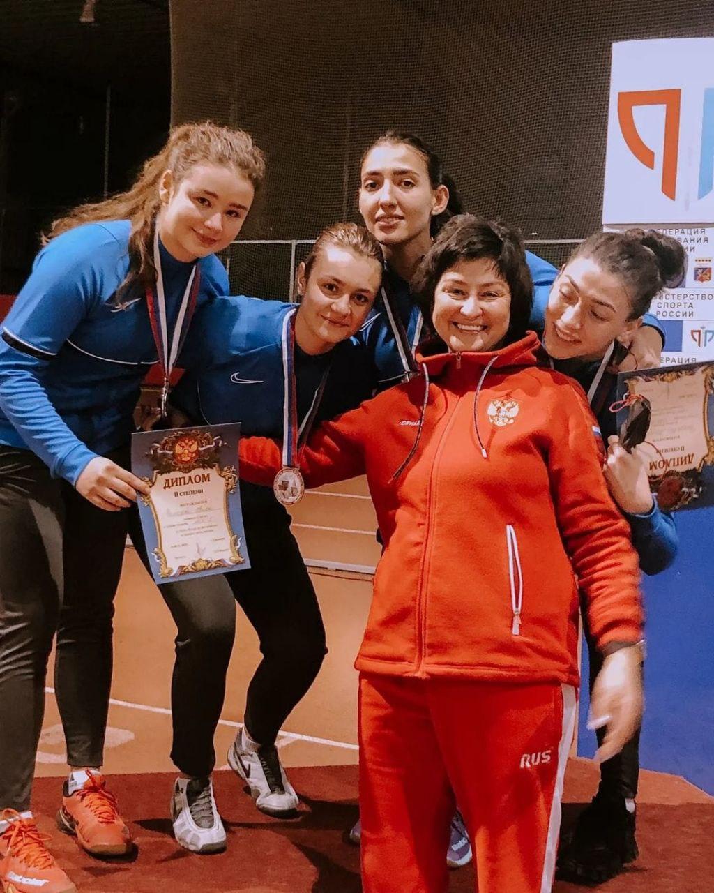 Рапиристки из Подмосковья завоевали серебро Кубка России