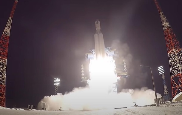В России запустили тяжелую ракету Ангара-А5