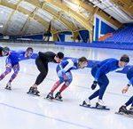 Российские конькобежцы готовятся к Олимпийским играм в ледовом дворце «Байкал» в Иркутске