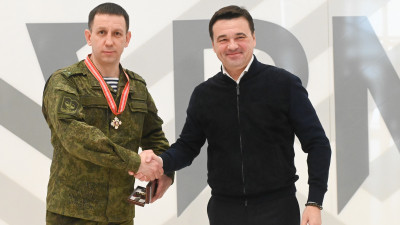 Губернатор Подмосковья поздравил военных медиков с 23 февраля