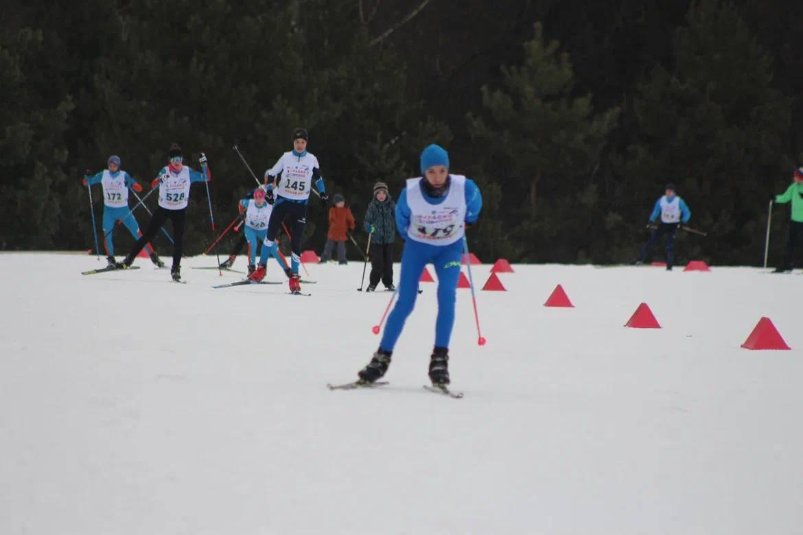 Около 1000 участников вышли на старт Красногорского лыжного марафона