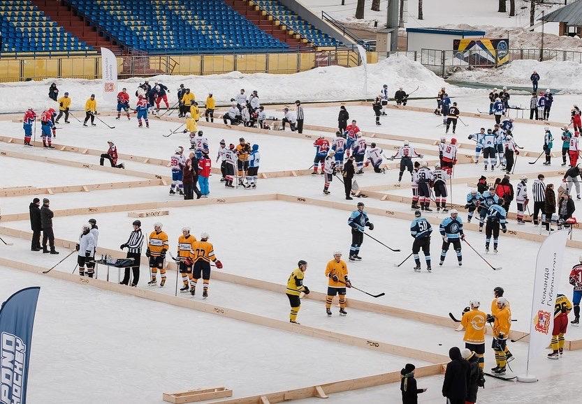 Более 40 команд со всей России приняли участие в уникальном турнире по понд-хоккею в Подмосковье