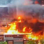 Снова на грабли: в Москве мощно горел торговый центр