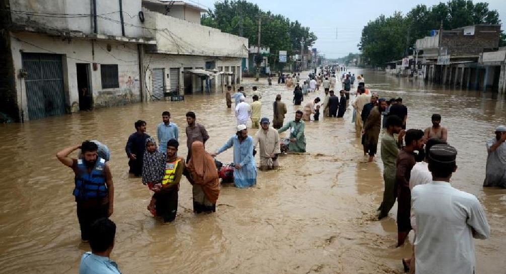 наводнение в пакистане 1 033 погибших треть дети
