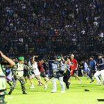 антифутбол жив на матче в индонезии погибли 182 человека
