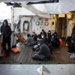 италия под огнём критики правительство не пускает в страну мигрантов