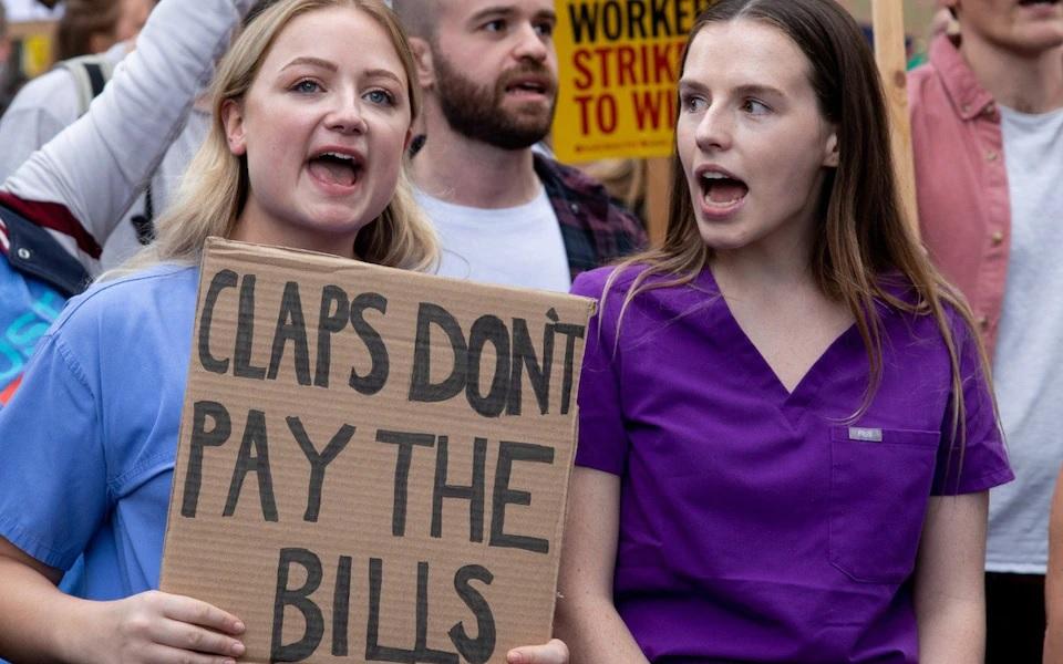 накануне забастовки медсестёр великобритания узнала о кризисе здравоохранения