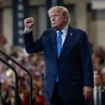 Трамп обещает в случае победы по 5000 долларов каждому взрослому американцу Трамп обещает в случае победы по 5000 долларов каждому взрослому американцу